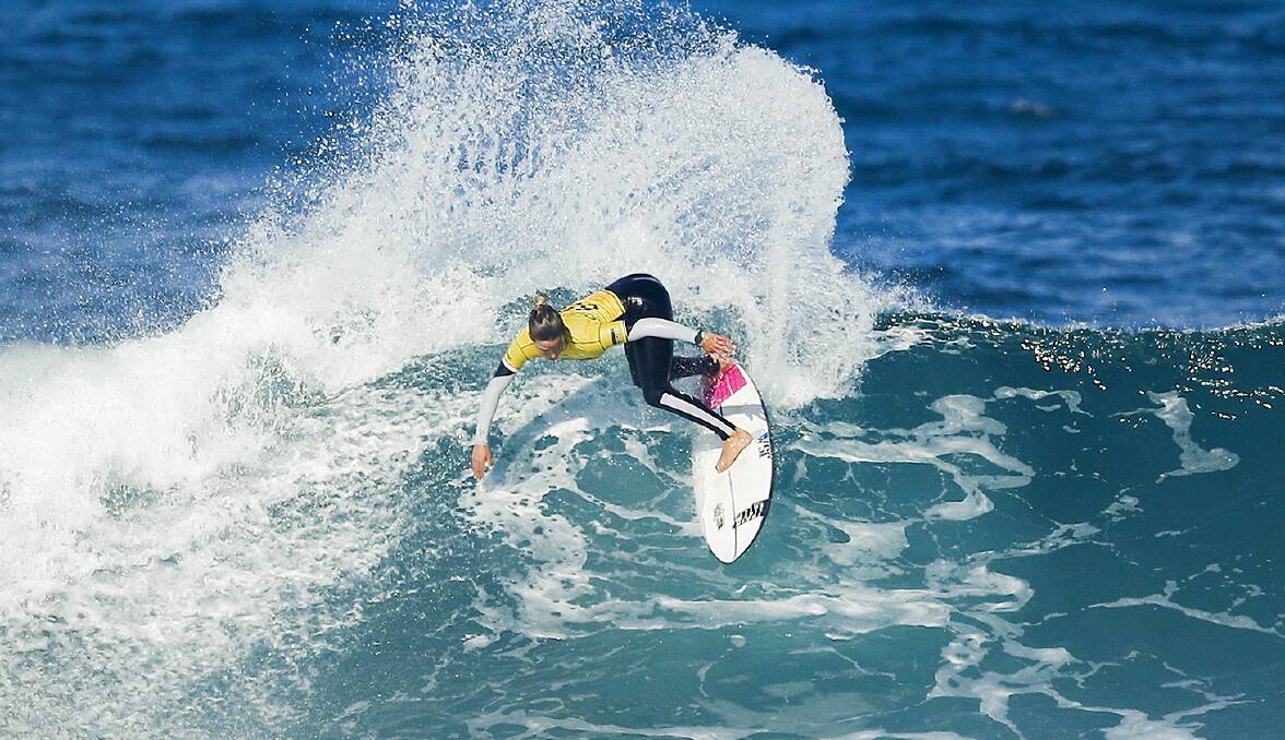 Sally Fitzgibbons. Photo: WSL/POULLENOT