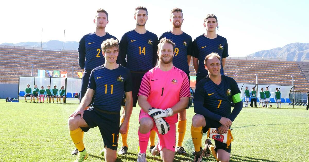 Zachary Jones (back row, second from left) and Ben Atkins (back row, third from left) with Pararoos team mates. Photo: FFA