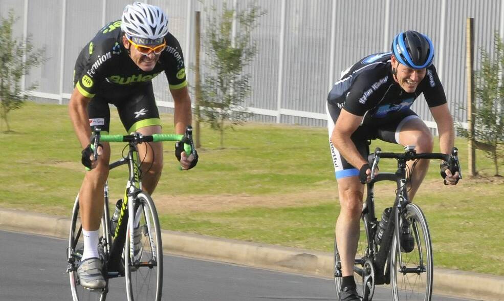 Experience shows: Adam Rourke and Aaron Lauder sprint for the finish line in the final round of Nowra Velo Club’s 2016 Access series on Sunday.