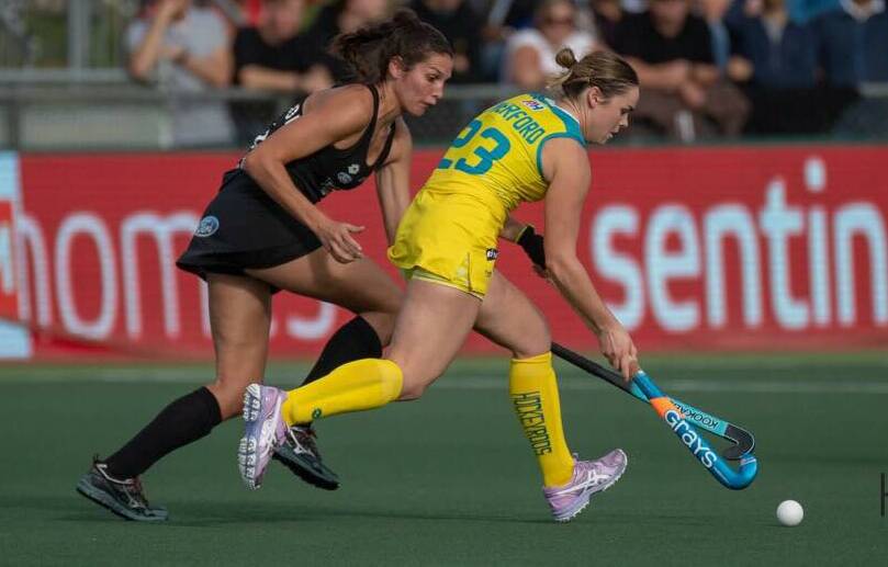 Hockeyroos' Kalindi Commerford in action against New Zealand during the 2019 Pro League. Photo: PLANET HOCKEY