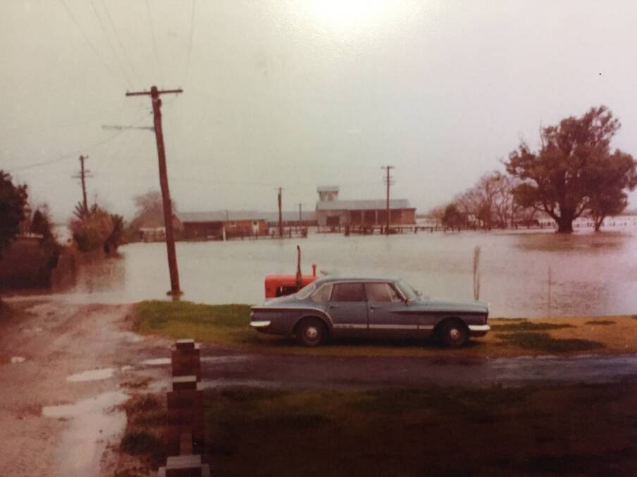 Flood waters retreat in Terara in 1974
