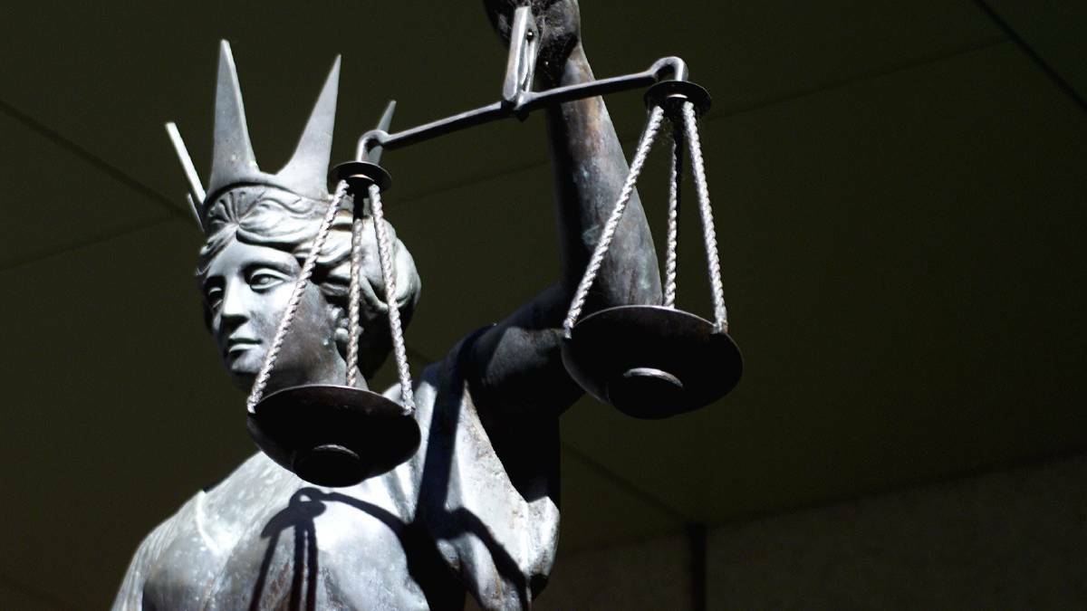 Police say Wollongong woman sold ice, sugar: court