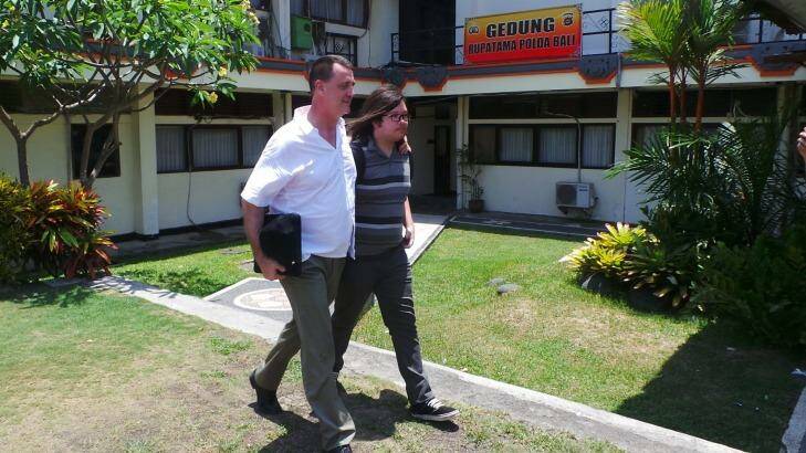 Jon Ellis, son of slain Australian businessman Bob Ellis, arrives at a police station in Bali. Photo: Amilia Rosa