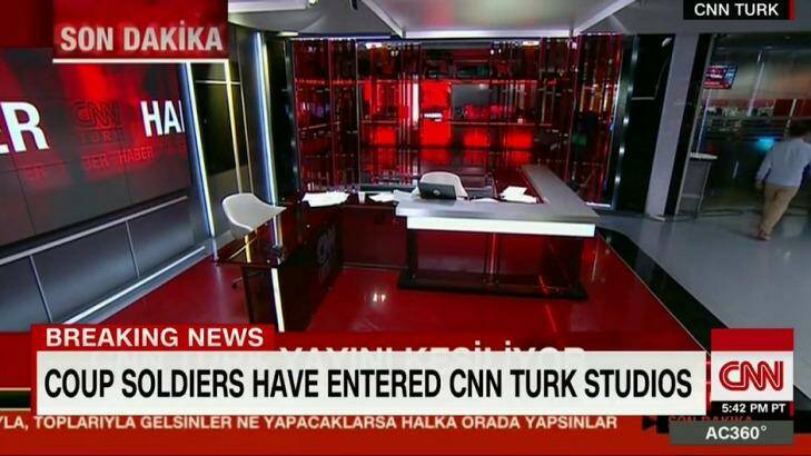 Soldiers have disrupted the CNN Turk broadcast. Photo: CNN Turk