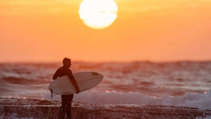 Sydney's record hot summer might be taking a breather but it's not about to end. Photo: Brook Mitchell