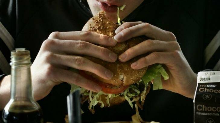 Junk food is one of the main reasons behind Australia's low diet scores, but CSIRO scientists are offering a free online survey to help people eat healthy.