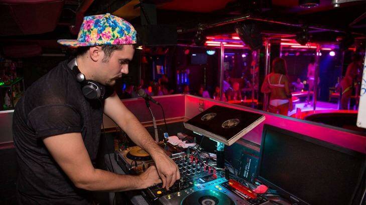 Australian DJ Jake Mastroianni at work in Pattaya. Photo: Facebook/Saphire Club