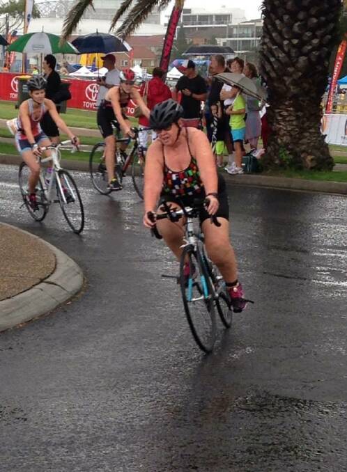 LOCAL KNOWLEDGE: Julie Dart competing at the Jervis Bay Triathlon Club Clearwater Classic recently.