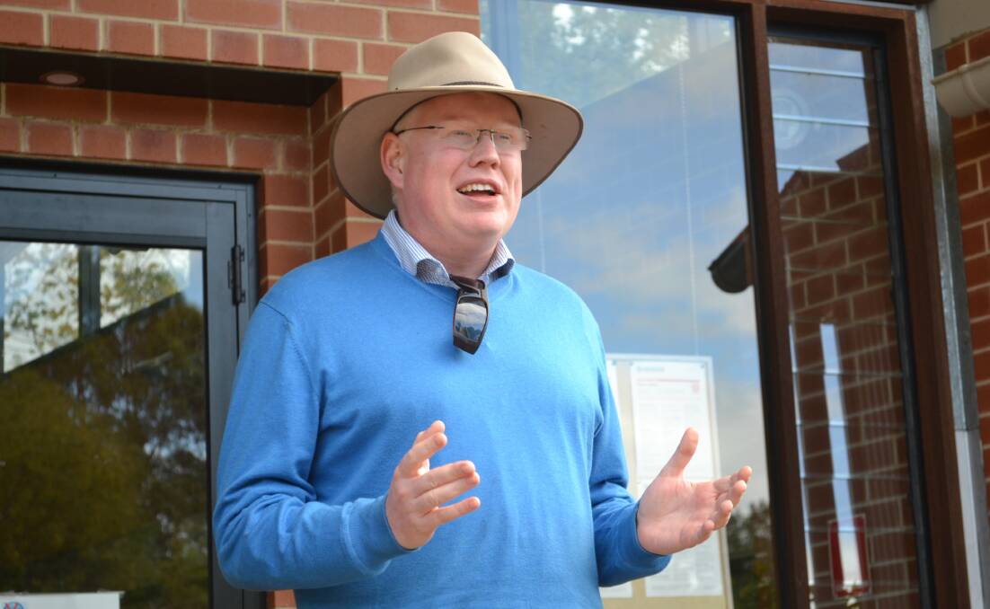 Member for Kiama Gareth Ward praises the work of the Kangaroo Valley community on Sunday for getting behind the construction of its community centre 10 years ago, and more recently the centre’s introduction of solar power. 