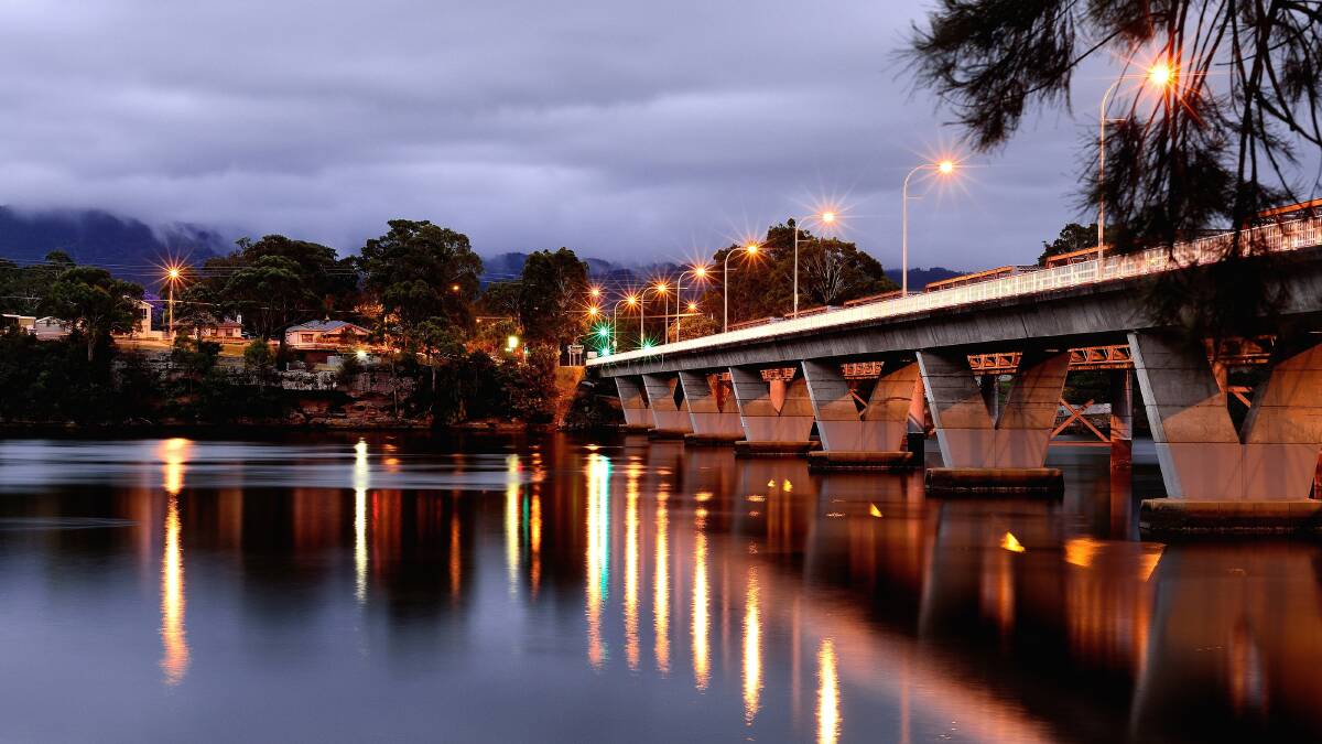 hoalhaven River Bridge at twilight (finalist).