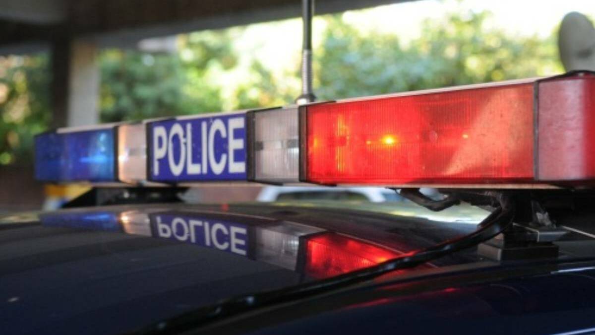 Man charged with assaulting Nowra police