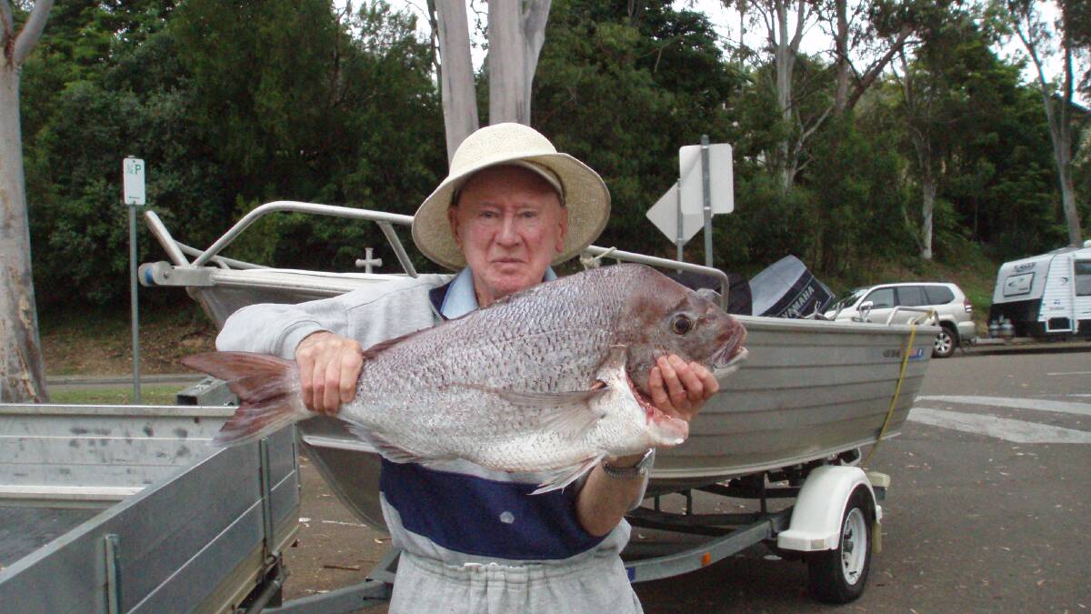 BIG FISH: Bob Guthrie pulled this 6kg snapper from the Clyde River. 