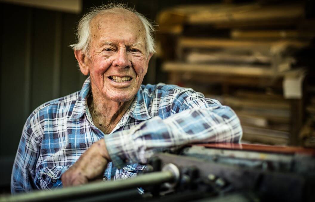 Retired printer, 94-year-old Frank Gould. Picture: DYLAN ROBINSON 