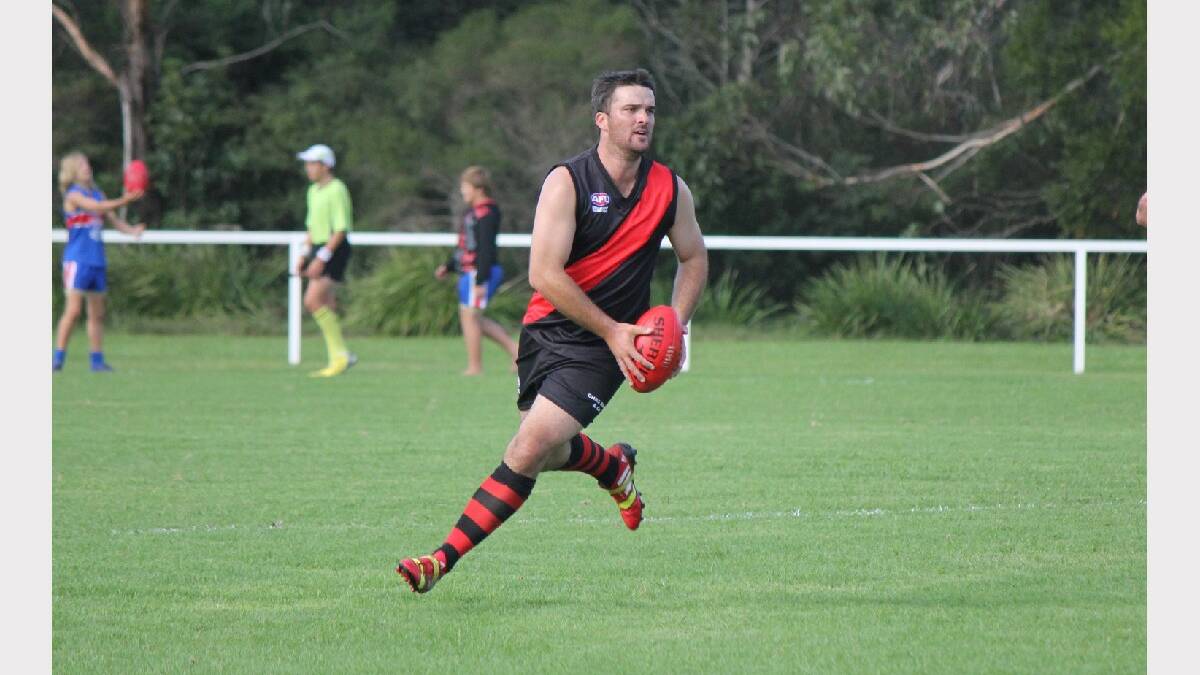 BEGA: Bomber Adam Blacka has plenty of room to move on Saturday and looks for a team-mate. 
