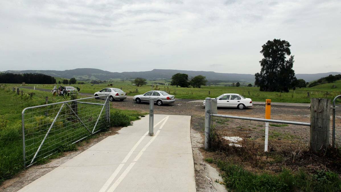JAMBEROO: Kiama Council's decision to divert the proposed Jamberoo Valley cycleway away from the Minnamurra River has been slammed by members of the council's own walking tracks and cycleway committee as "short sighted". 
