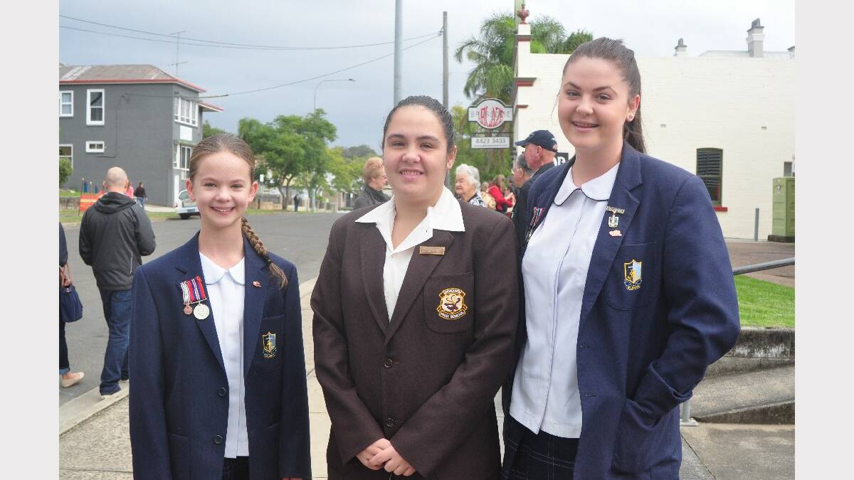 High school students Kyah Chewying (St John the Evangelist), Barbara Smith (Shoalhaven High) and Misha Chewying (St John the Evangelist).
