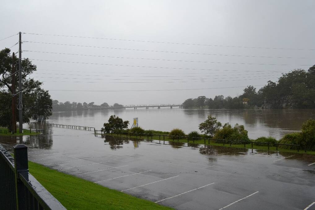 Shoalhaven River from the Nowra Golf Club