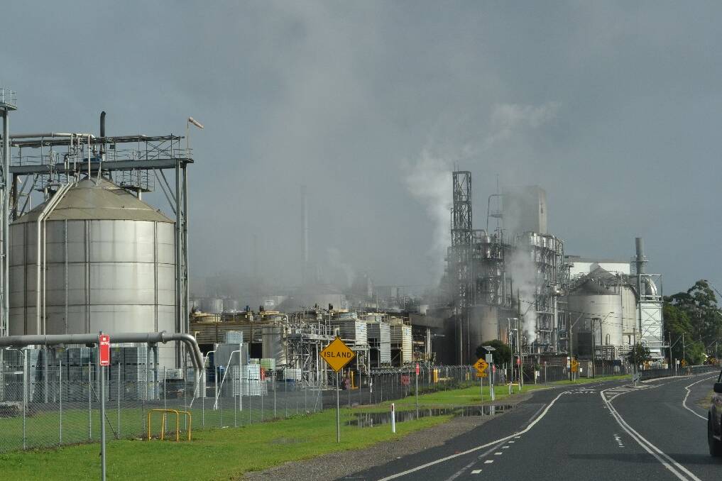 Manildra factory at Bolon letitng off steam