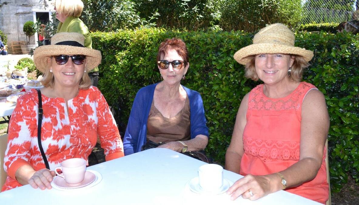 Kathy Gell, Eula Walsh and Mary-Anne Calcraft catch up during the morning tea.