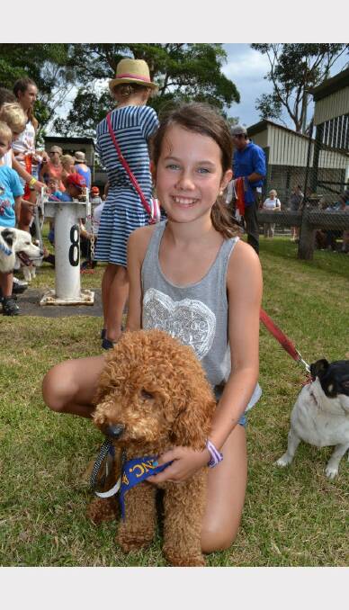 Taylah Studdert with Alfie who was crowned the dog with the floppiest ears at Berry Show.
