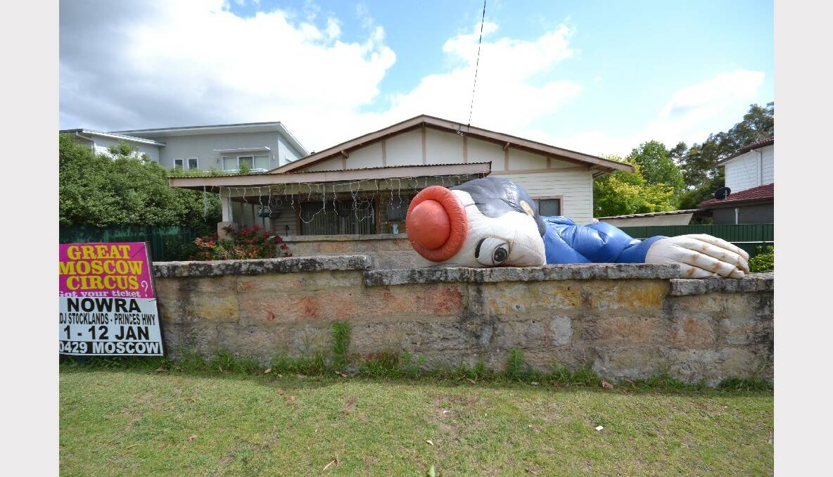 Beware a giant clown has been seen trying to climb a garden wall on Illaroo Road this morning.