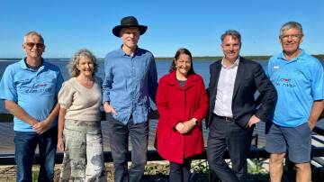 PROMISE: Shoalhaven Riverwatch volunteers, Shoalhaven Labor councillor Liza Butler, former Minister for the Environment Peter Garrett, Gilmore MP Fiona Phillips and Deputy Labor Leader Richard Marles at Shoalhaven Heads on Tuesday. Picture: supplied.