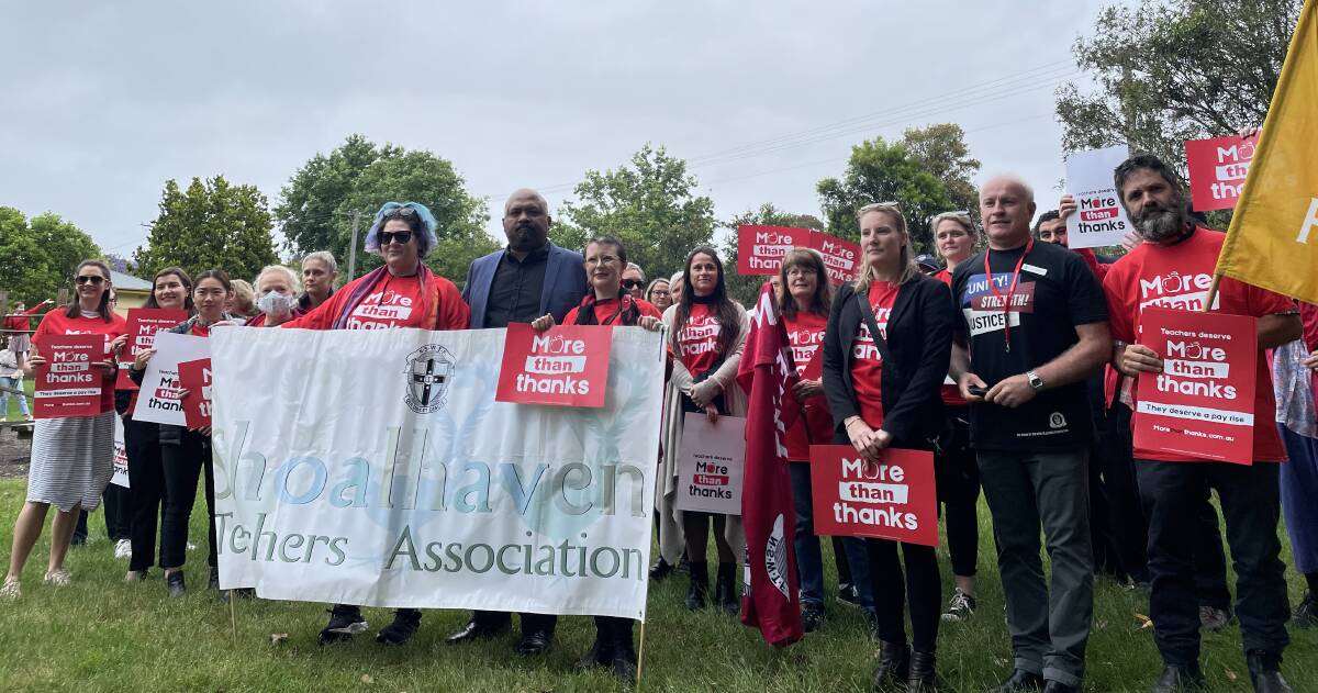 RALLY: A crowd of over 30 teachers from 15 different schools across the Shoalhaven joined at Davis Park on Thursday morning to protest their working conditions. Image: Grace Crivellaro.