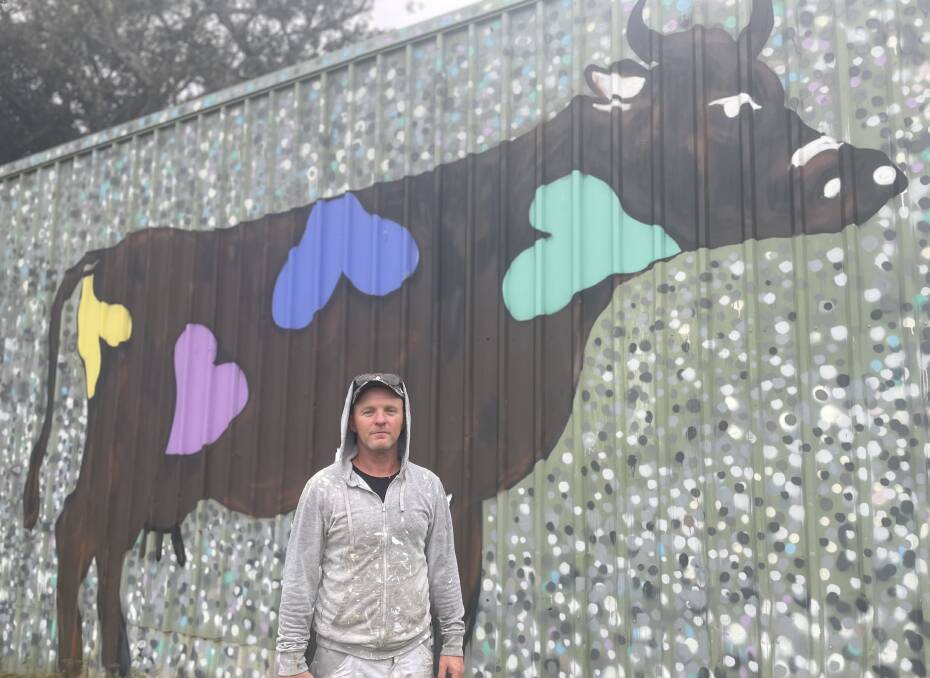 ARTIST'S QUEST: Stuart Sale is on a mission to paint free murals from Berry to Kangaroo Valley. Image: Grace Crivellaro.