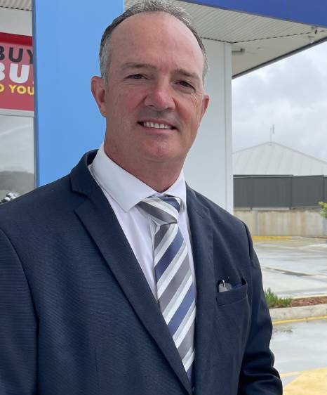 Former Shoalhaven Mayor Paul Green is the only mayoral candidate not currently on council vying for the position. Image: Robert Crawford.