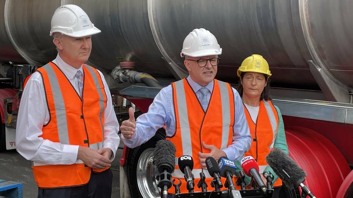 Labor leader Anthony Albanese with Shadow Minister for Industrial Relations Tony Burke and Gilmore MP Fiona Phillips and during his visit to the Shoalhaven on Thursday. Picture: Rob Crawford.
