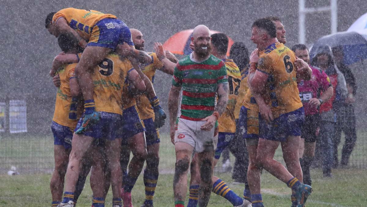The Gorillas got the better of the Superoos in the wet to book their ticket to the semi-finals. Picture by Sylvia Liber.