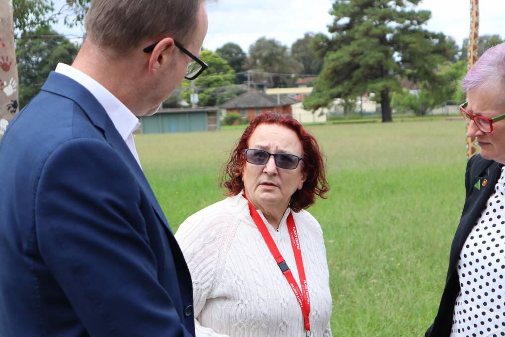 Nowra's Pat Roberts met with The Greens senate candidate David Shoebridge and Shoalhaven City mayor Amanda Findley. Pat is one of the many Gilmore residents affected by the region's housing crisis. Photo: Jorja McDonnell