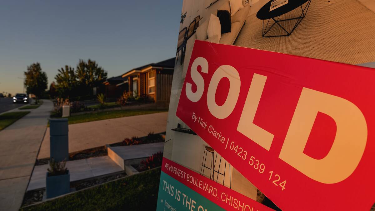 A house in Chisholm, near Maitland, boasts a sold sticker on May 4 2023. Picture by Marina Neil/Newcastle Herald
