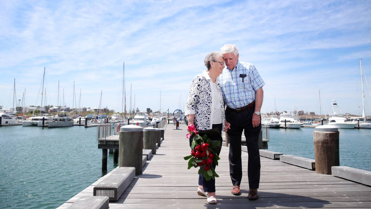 Kathleen and Andrew 'Ross' Waddell celebrate 60 years of marriage at Shell Cove. Picture by Sylvia Liber