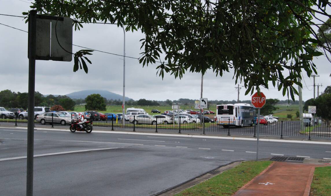 Shoalhaven City Council are proposing a set of pedestrian signal lights on the corner of Junction Street and the Princes Highway.