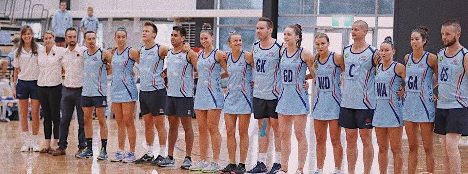 Sean Gray (seventh from left), Elecia Parrot (fifth from right) and their NSW team. Photo: ClusterPix Photography
