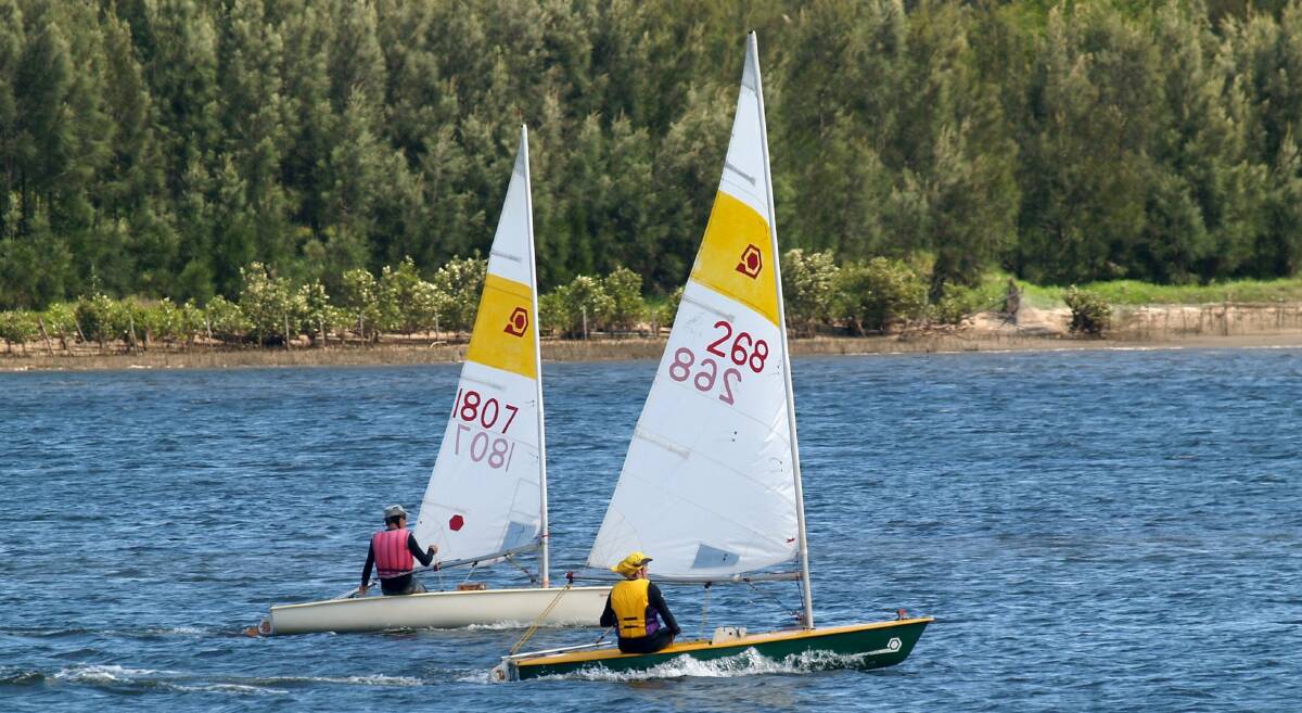 Testing conditions: Cameron Phelps and Bill Jauncey race their Spirals on the Shoalhaven River.   Photo Matthew Norris