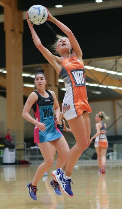 Elecia Parrott in action for the GWS Fury. Photo: Cluster Pix/Andrew Tetley