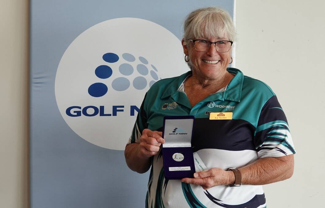 Worrigee Links' Elizabeth Steeden with the Golf NSW womens medal after winning Wednesday's state final at Stonecutters Ridge Golf Club. Photo: David Tease/Golf NSW