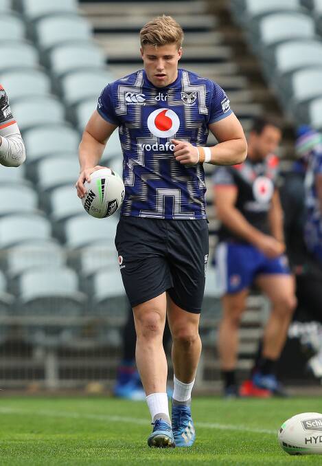 Jack Murchie trains with his new New Zealand Warriors teammates on Friday. Photo: Paul Barkley/NRL Imagery