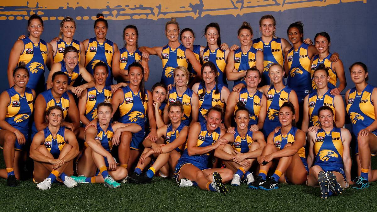 Maddy Collier (front row, third from left) and her West Coast teammates. Photo: EAGLES MEDIA