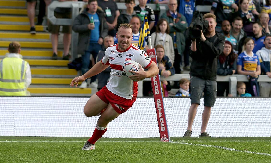 Adam Quinlan crosses to score a try for Hull KR. Photo: Rovers Media