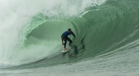 Dean Bowen surfs at the Maui and Sons Arica Pro Tour event. Photo: WSL: WSL/NICOLAZ DIAZ