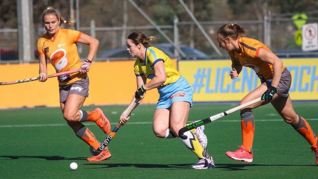 Kalindi Commerford goes on the attack for her Canberra Chill side during the Hockey One League. Photo: HOCKEY ONE