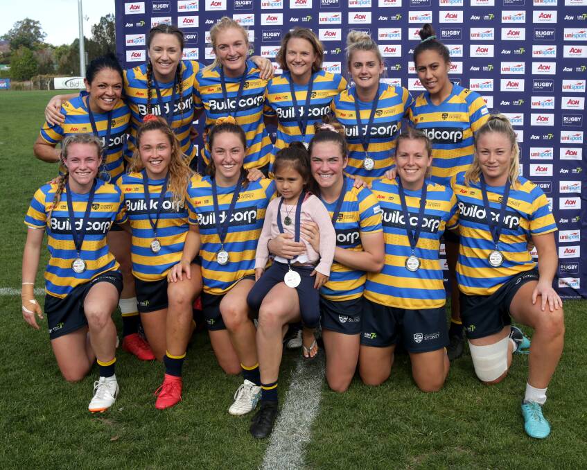 Olivia Patterson (back row, second from right) and her Sydney University side. Photo: Rugby Australia/Sportography
