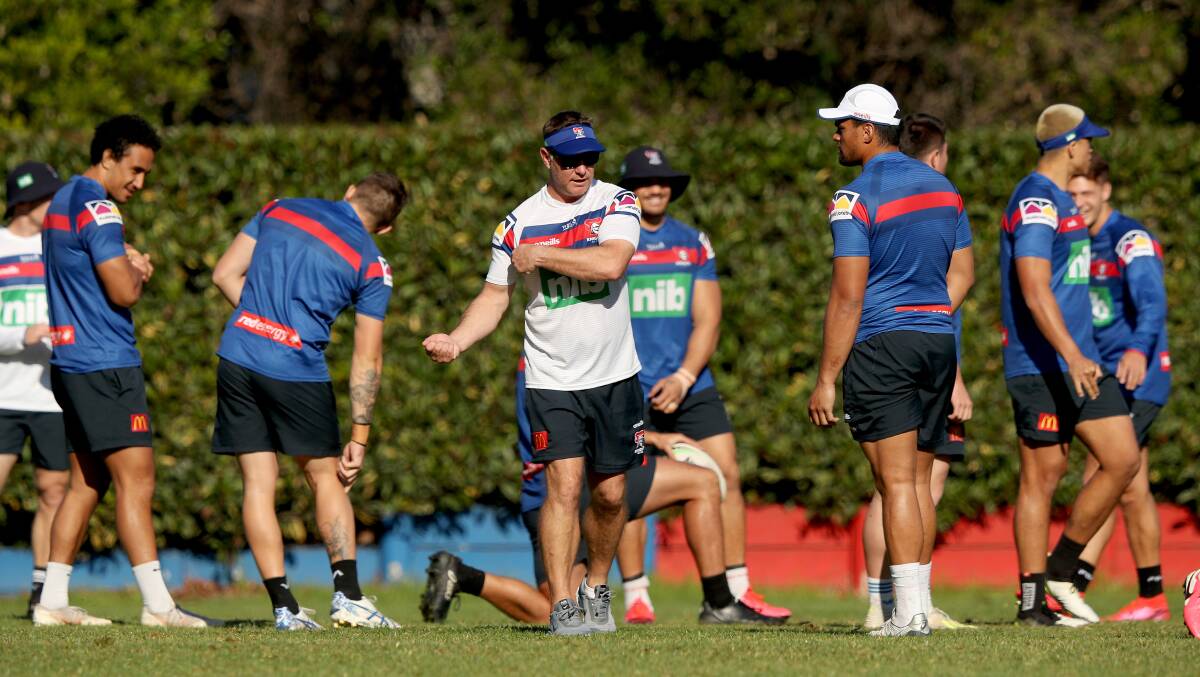 Newcastle Knights coach Adam O'Brien (centre) at a recent team training session. Photo: Shane Myers/NRL Imagery