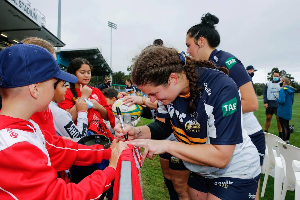 Harriet Elleman has juggled playing rugby union with the Brumbies, studies and work over the past few seasons. Photo: Lachlan Lawson Photography