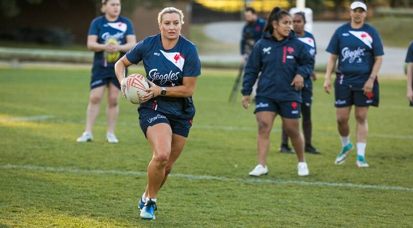 Ruan Sims trains with her Sydney Roosters team mates. Photo: ROOSTERS MEDIA