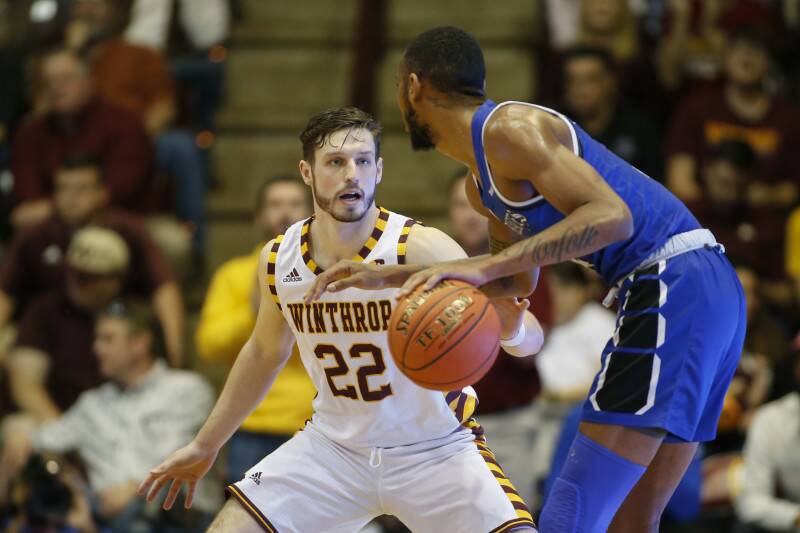 Kyle Zunic plays defence for Winthrop during the 2020-21 college season. Photo: Eagles Media