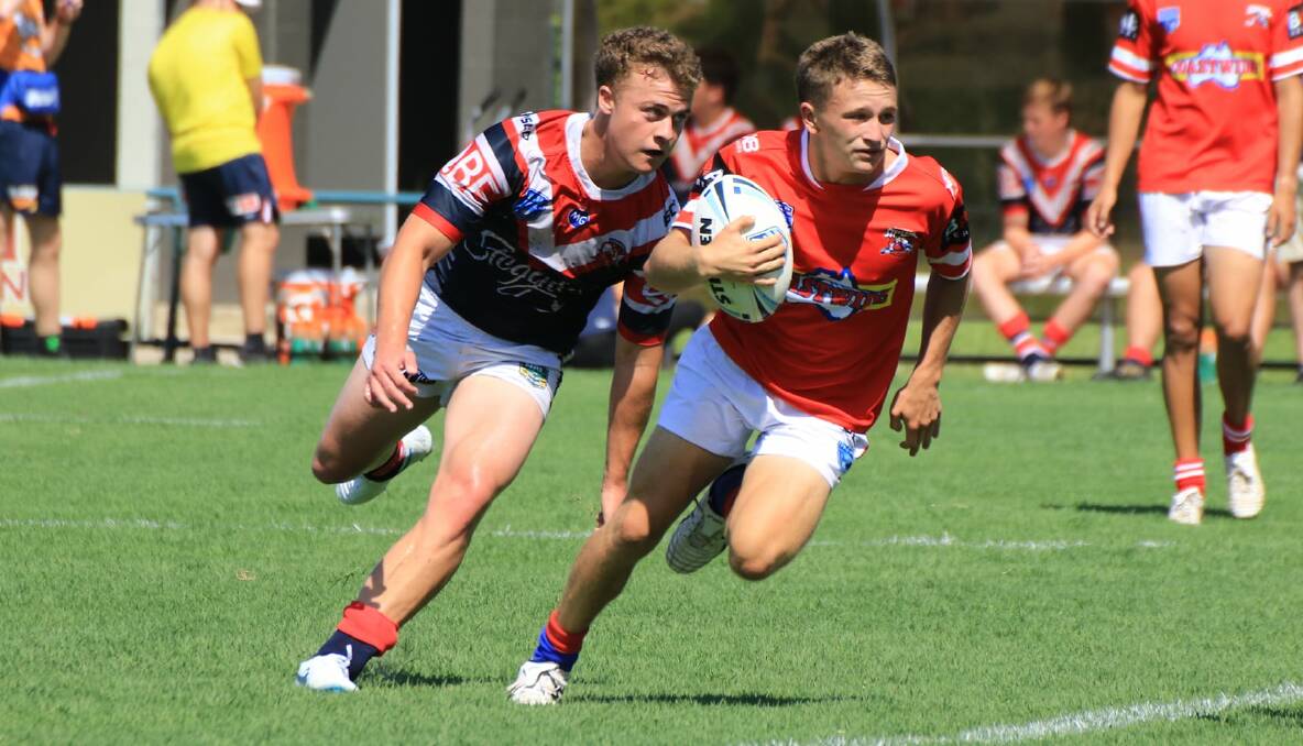Gerringong's Wesley Pring makes a run for the Illawarra Steelers Harold Matthews side during a trial match against the Sydney Roosters. Photo: Allan Barry